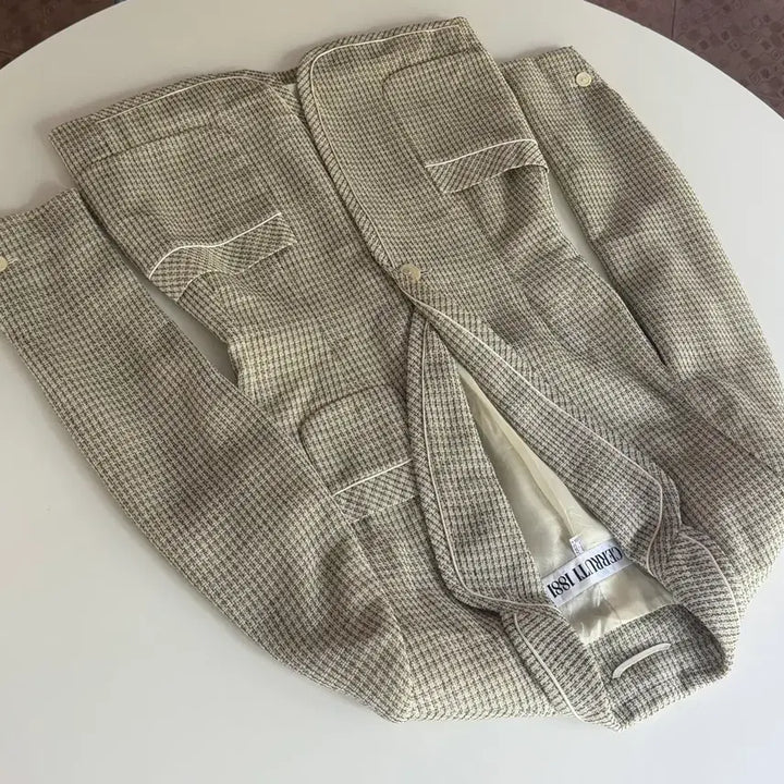 [BUNJANG] Cerruti 1881 Single-Button Jacket Made in Germany / CERRUTI 1881 싱글버튼 자켓 (made in germany)