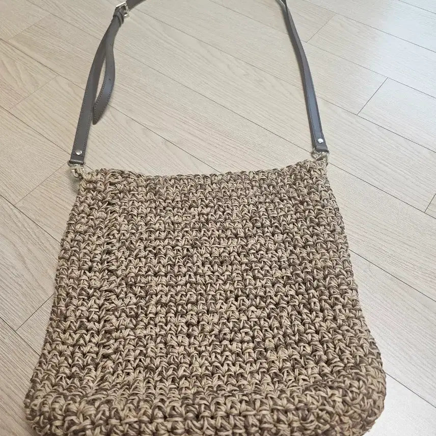 [BUNJANG] Hand-Knitted Bag / 뜨개한 가방(미사용)