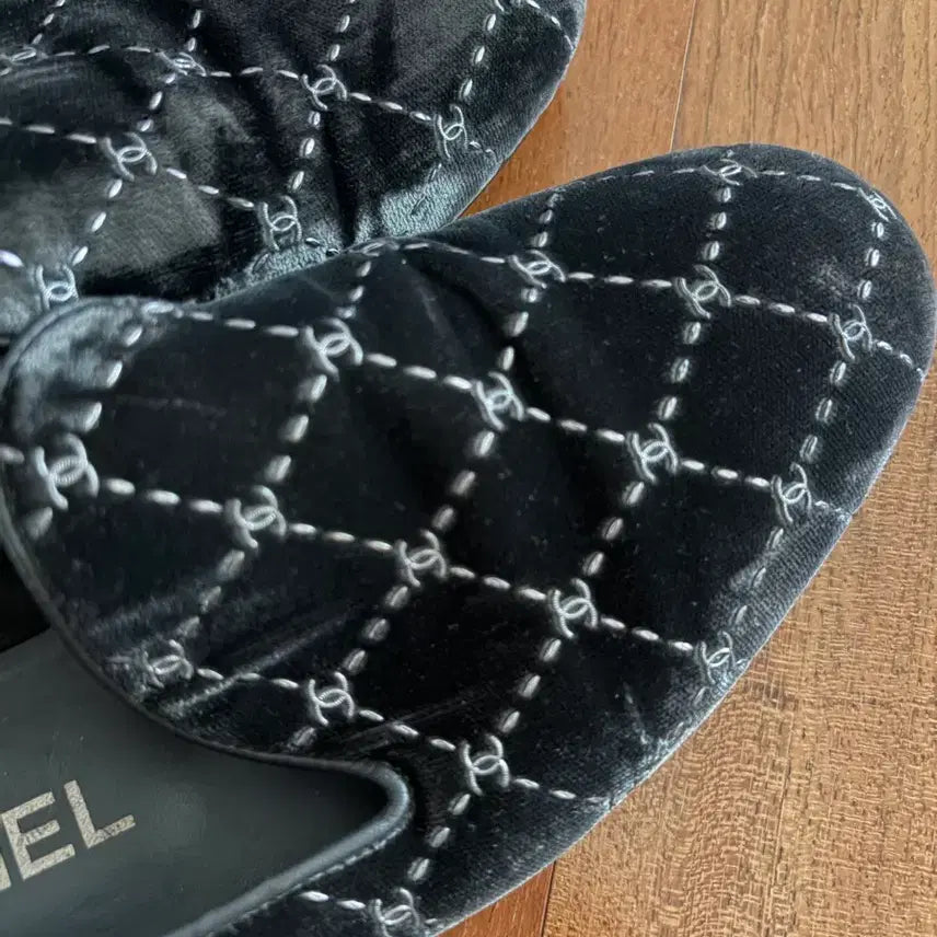 [BUNJANG] Chanel Vintage Velvet Flats / 샤넬 빈티지 플랫