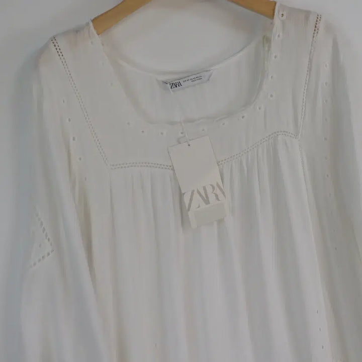 [SOLD OUT] 자라 ZARA 정품 자수 레이스 롱 원피스 XS 새상품 화이트 보헤미안