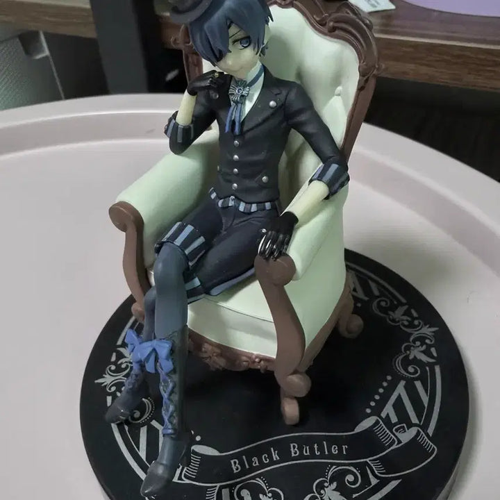 [BUNJANG] Black Butler Ciel Phantomhive Figure (Damaged) / (하자확인) 흑집사 시엘 피규어