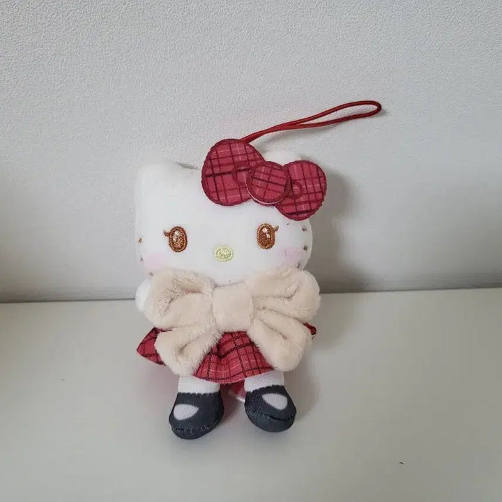 [BUNJANG] Hello Kitty Check Ribbon Doll Charm / 헬로키티 체크 리본 인형 키링