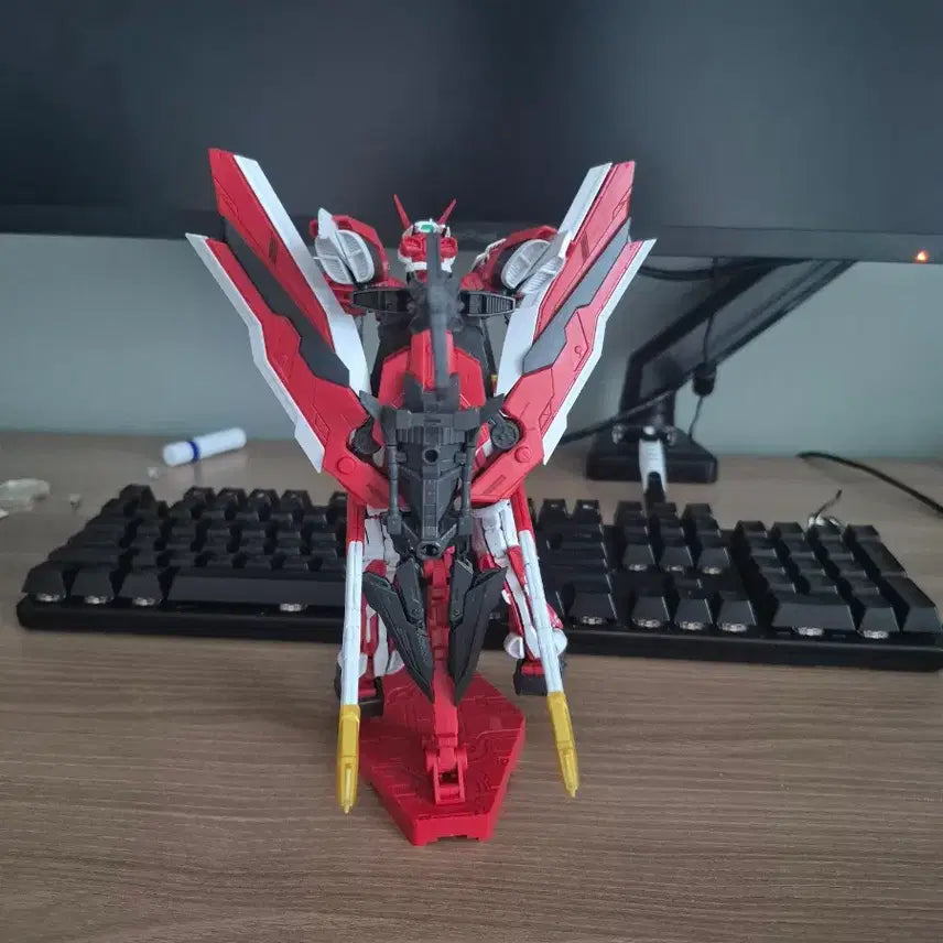 [BUNJANG] MG Astray Red Frame / mg 건담 아스트레이 레드프레임