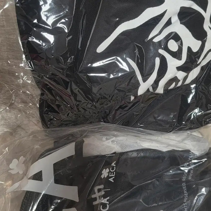 [BUNJANG] Aica Collaboration Zip-Up Hoodie &amp; String Bag Bundle Set / 국카스텐 에이카 집업후드 스트링백 일괄 판매