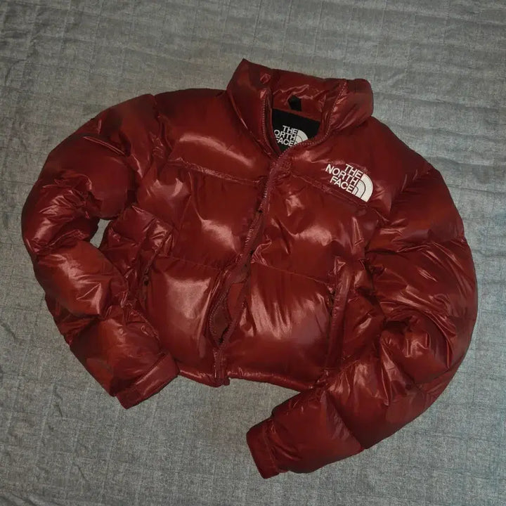 [BUNJANG] The North Face 700 Down Cropped Puffer Jacket Dark Red S / 노스페이스 눕시 700 숏 자켓 크롭 패딩 다크레드 s