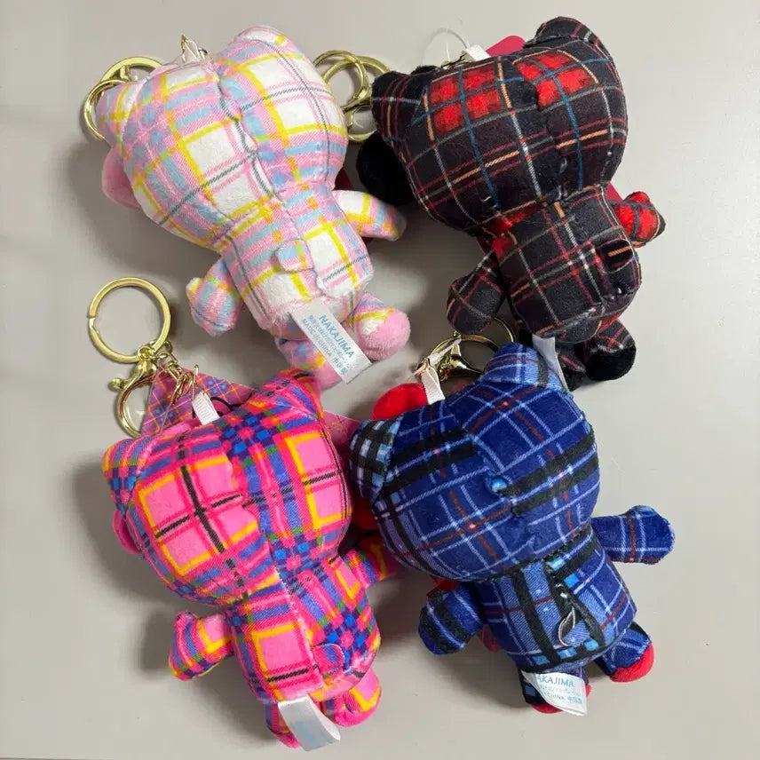 [BUNJANG] Hello Kitty MC Collection Tartan Check Mascot Keychain / 헬로키티 MC컬렉션 마스코트 타탄체크 키링