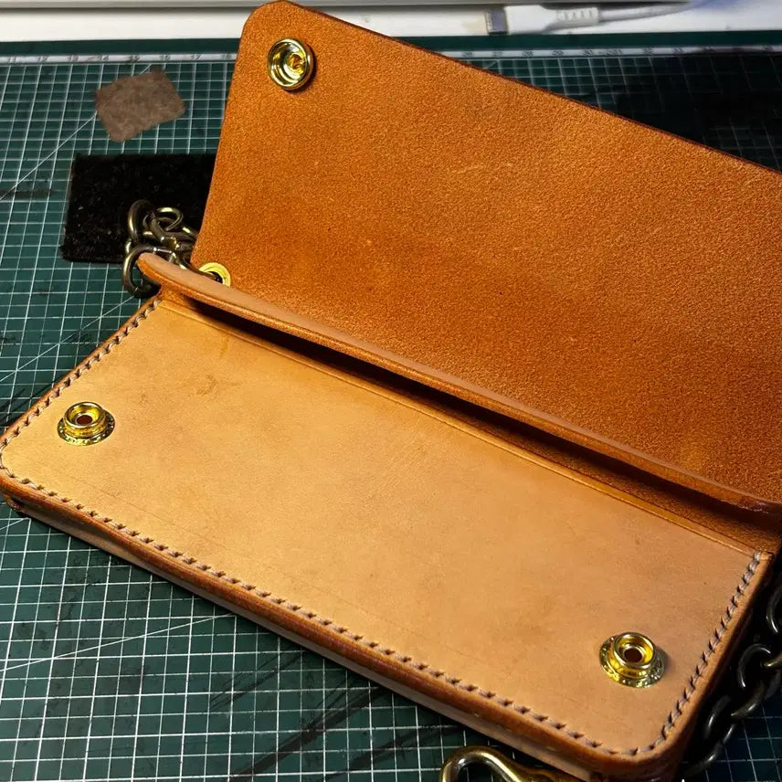 [BUNJANG] Natural Full Grain Brass Trucker Wallet / [B급 새상품] 내추럴 풀그레인 황동 트러커월렛