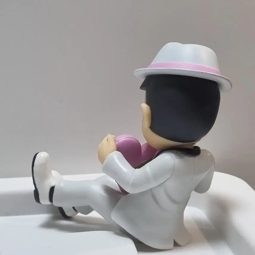 [BUNJANG] Osomatsusan Todomatsu Valentine Figure / 오소마츠상 토도마츠 발렌타인 피규어