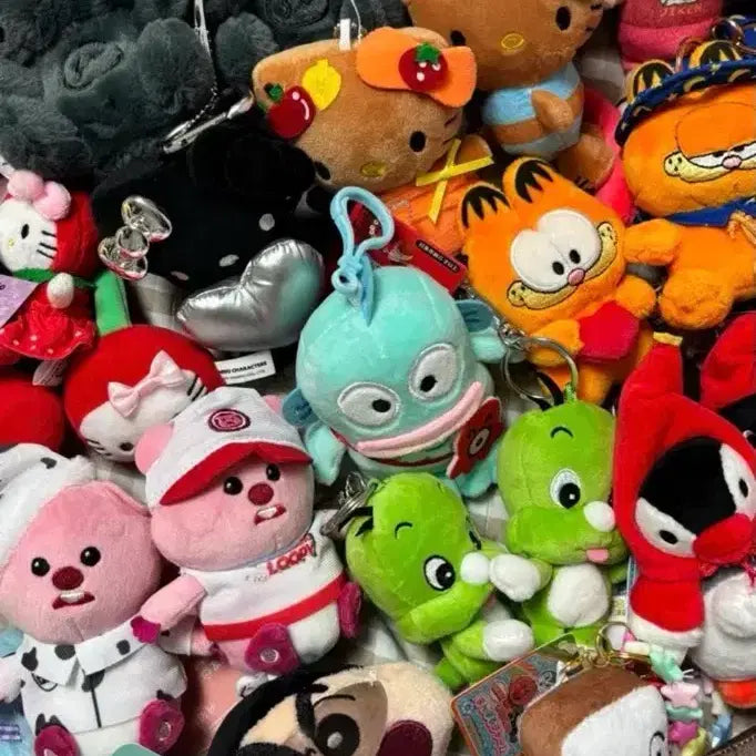 [BUNJANG] Shark Plush Keychain / 상어 인형 키링