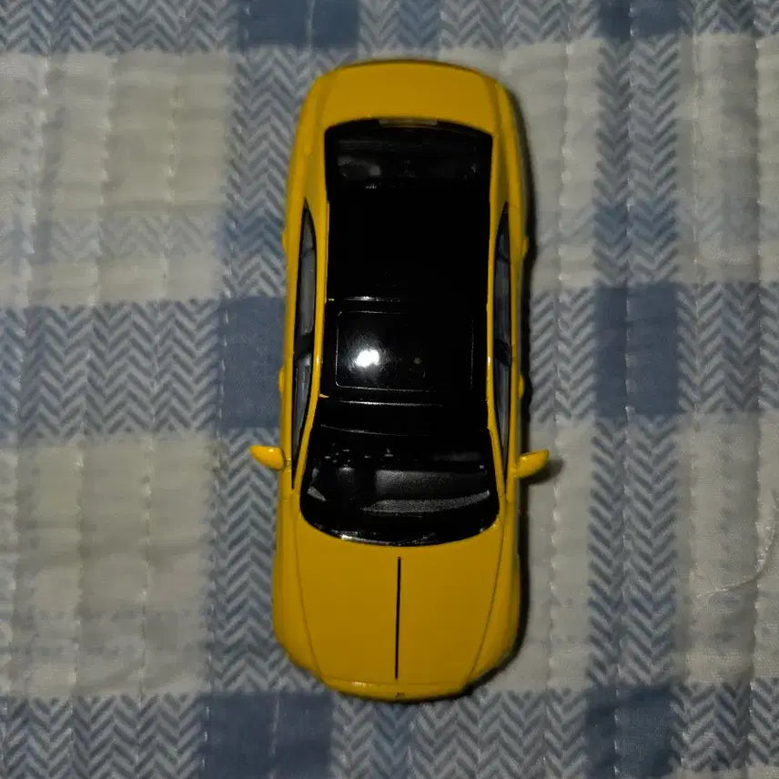 [BUNJANG] MINI GT Bentley Flying Spur Monaco Yellow / MINI GT 벤틀리 플라잉스퍼 모나코 옐로우 1 64