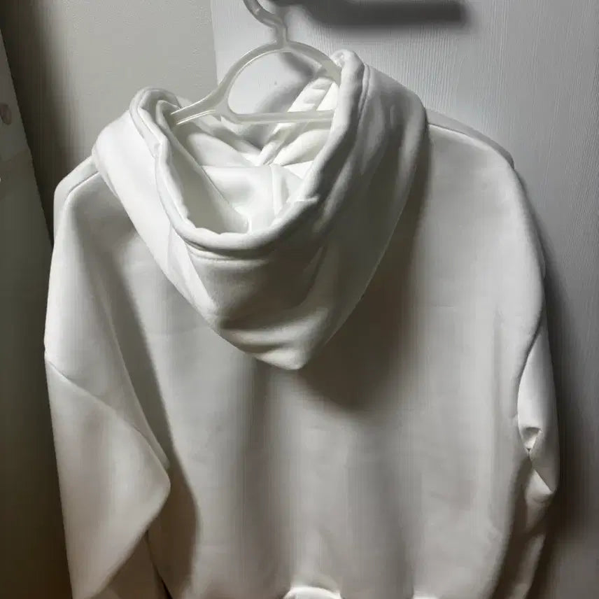 [BUNJANG] Lips Print Hoodie White / 입술 후드티