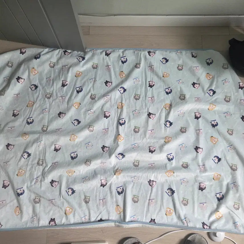 [BUNJANG] Isegye Idol Blanket / 이세계 아이돌 담요