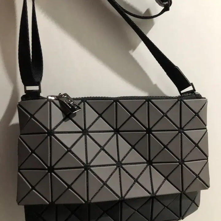 [BUNJANG] Bao Bao Crossbody Bag / 바오바오크로스백