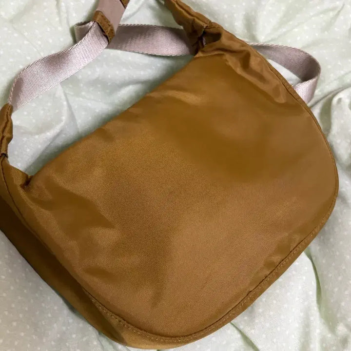 [BUNJANG] Minitmute Cloewaste Khaki Bag / 미닛뮤트 클로웨이스트 카키