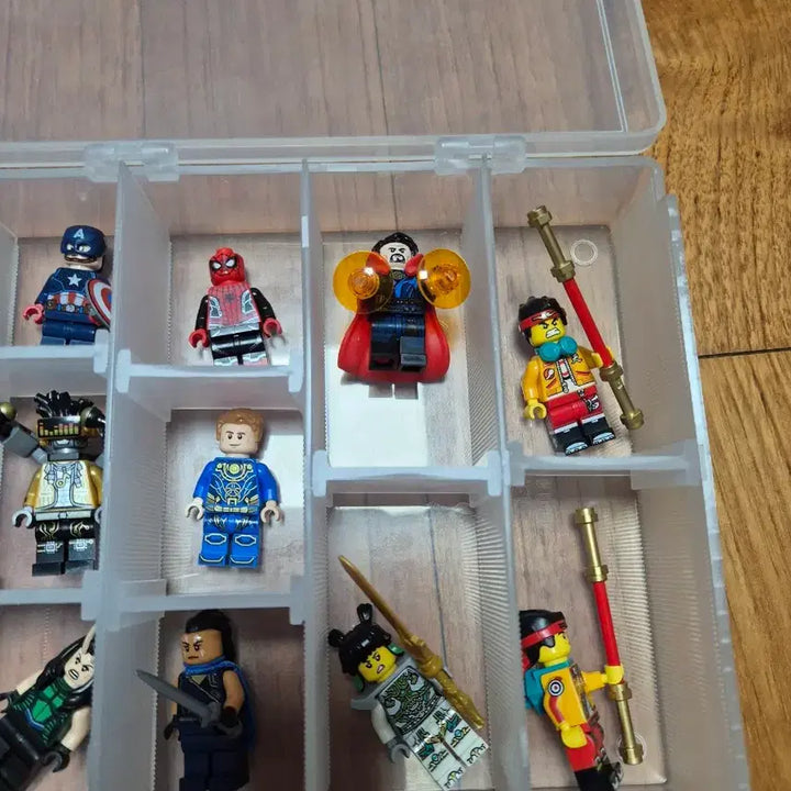 [BUNJANG] LEGO Minifigure Bundle Set (14 pieces) / 레고  미니피규어 혼합 14개일괄 (개별 판매안합니다)