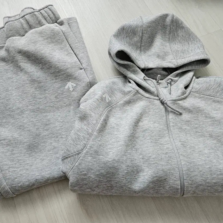 [BUNJANG] Descente Grey Training Suit Set - Size 105 / 데상트 회색 트레이닝복 세트 105