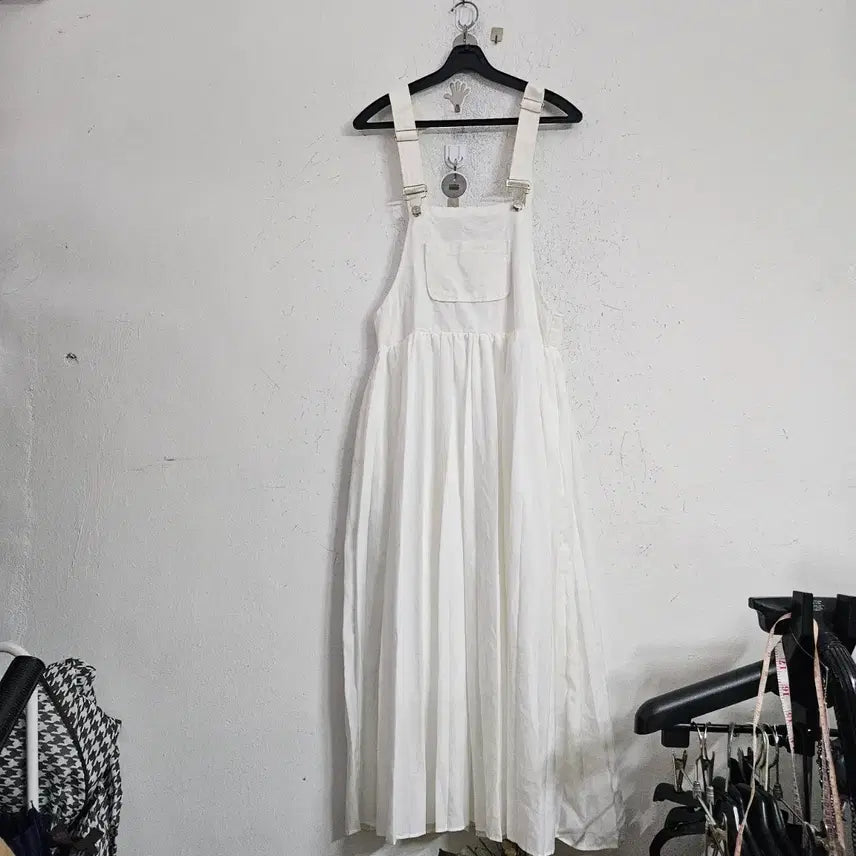[BUNJANG] White Long Strap Dress / 화이트 롱 멜빵 원피스