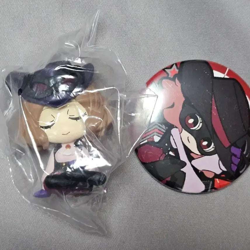 [BUNJANG] Persona 5 Okumura Haru Bundle Set Figure and Badge / 페르소나5 오쿠무라 하루 일괄
