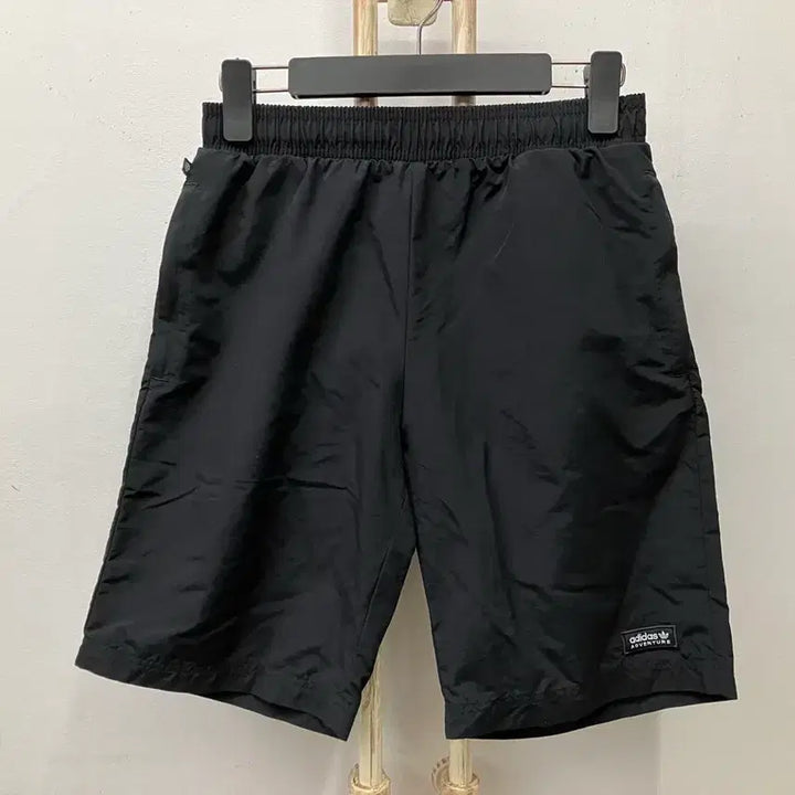 [BUNJANG] Adidas Shorts Size 67 (160) / 아디다스(adidas) 반바지 67(26~27/160)