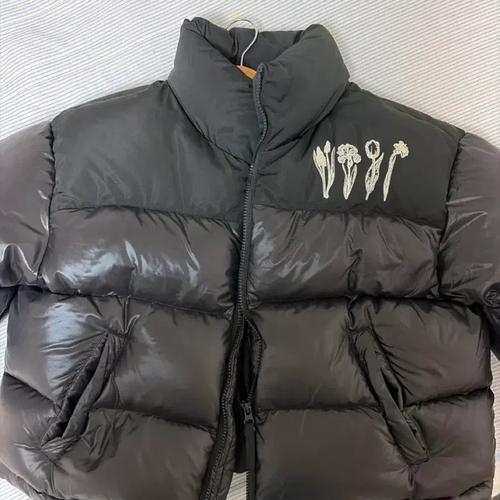 [BUNJANG] The Centaur Black Duck Down Short Padded Jacket / 더 센토르 the centaur 블랙 덕다운 패딩