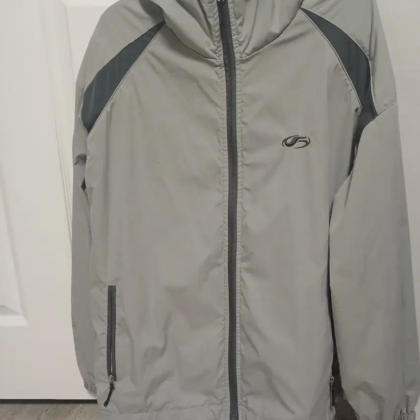 [BUNJANG] Filuminate Nylon Windbreaker + Training Pants Set / 필루미네이트 나일론 바람막이 + 트레이닝 팬츠