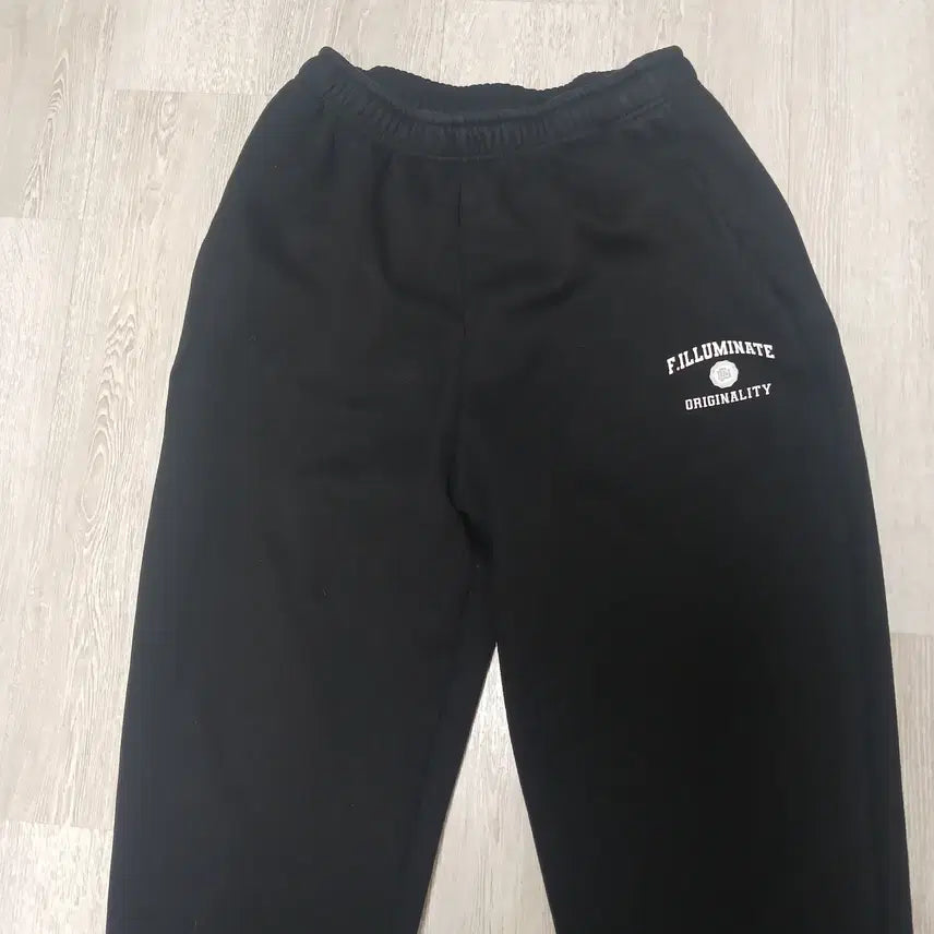 [BUNJANG] Filuminate Nylon Windbreaker + Training Pants Set / 필루미네이트 나일론 바람막이 + 트레이닝 팬츠