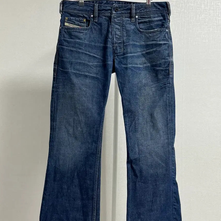 [BUNJANG] Diesel Zathan Bootcut Jeans W30 L30 / 디젤 ZATHAN W30 L30