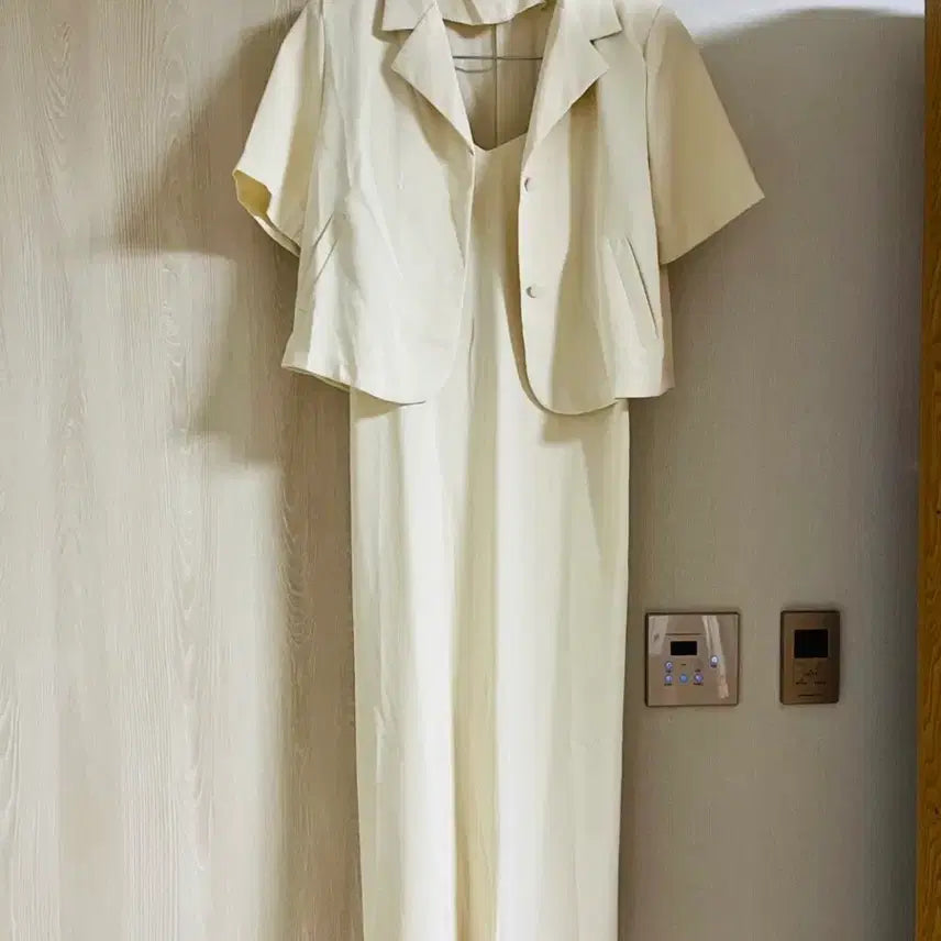 [BUNJANG] Ivory Crop Jacket and Dress Set / 아이보리 크롭 자켓 원피스 세트