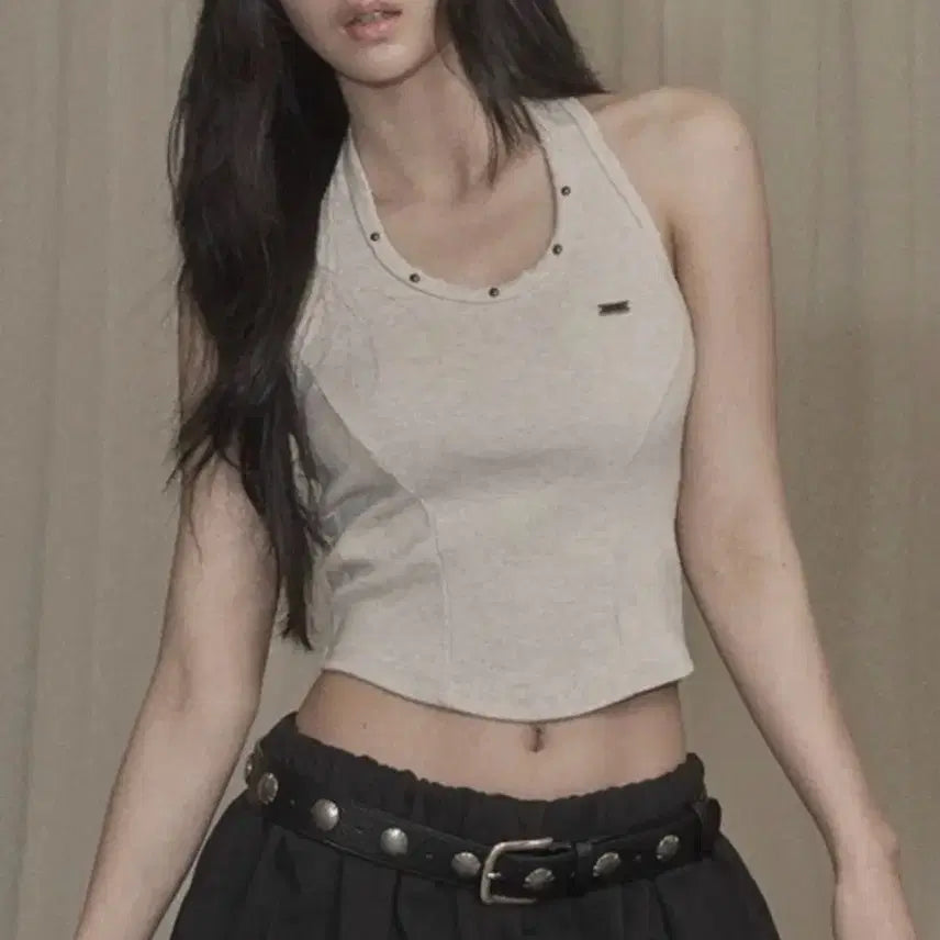 [BUNJANG] Damage Stud Halter Top (Beige) / 카키포인트 Damage Stud Halter Top (beige)
