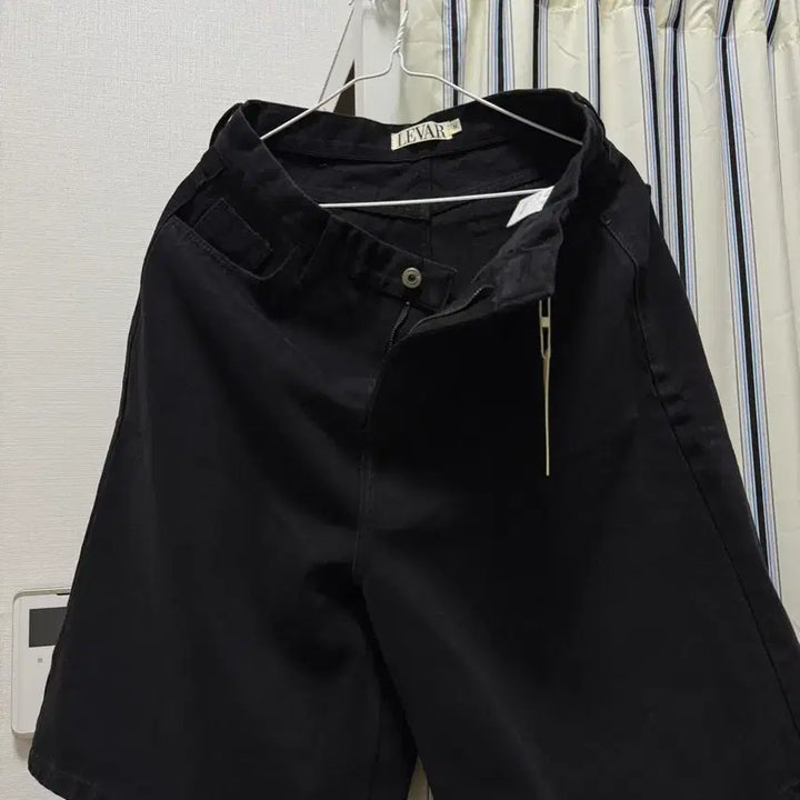 [BUNJANG] LEVAR Wide Denim Shorts (Black) - Size M / 르바(LEVAR) 와이드 데님 쇼츠 (블랙) M