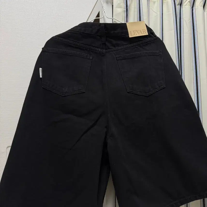 [BUNJANG] LEVAR Wide Denim Shorts (Black) - Size M / 르바(LEVAR) 와이드 데님 쇼츠 (블랙) M