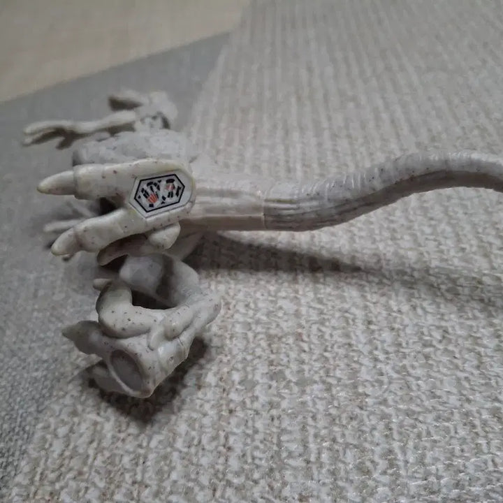 [BUNJANG] Mini Atrociraptor Figure / 미니, 아트록시랩터 피규어