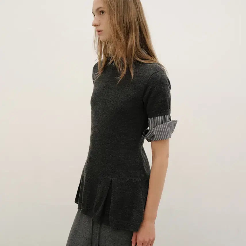 [BUNJANG] Low Tide Flare Knit Charcoal OS / 로우타이드 플레어 니트