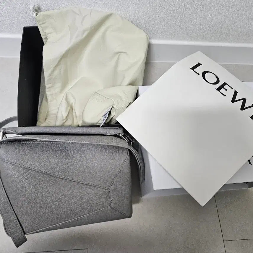 [BUNJANG] Loewe Puzzle Bag Small Grey / 로에베 퍼즐백 그레이