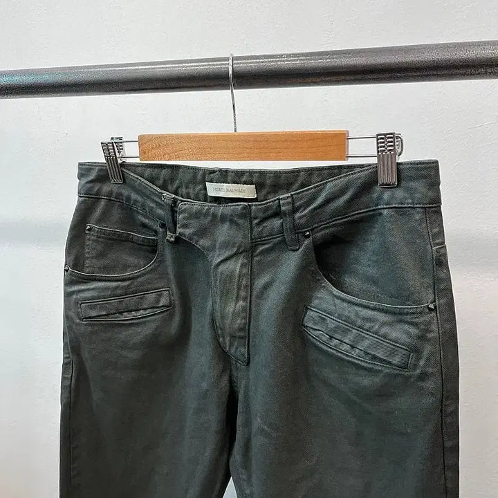 [BUNJANG] Balmain Khaki Coated Jeans Size 32 / 32) 발망 카키 코팅진