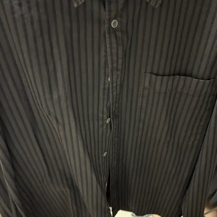 [BUNJANG] Poker Face Remake Dyed Stripe Shirts Charcoal / [46] 포커페이스 - 리메이크 다이드 스트라이프셔츠 차콜 [1회착]