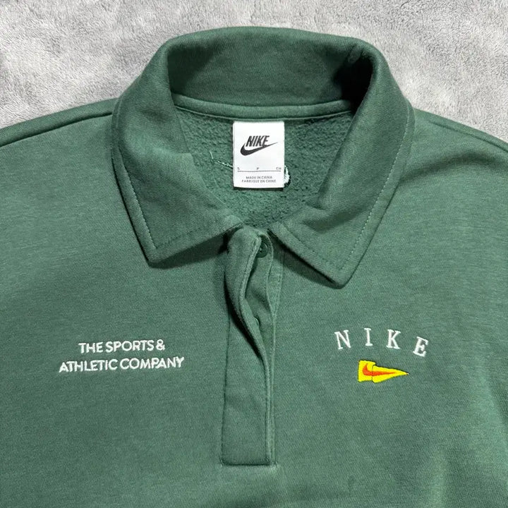 [BUNJANG] Nike Green Cropped Collar Sweatshirt / 나이키 그린 크롭 카라넥 맨투맨