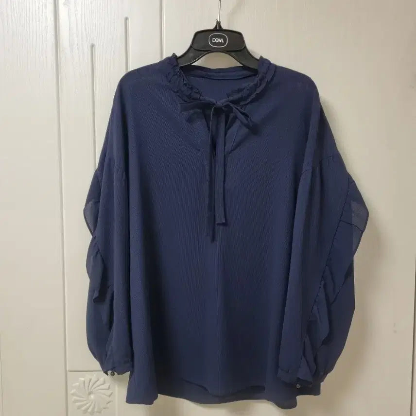 [BUNJANG] SJSJ Ruffled Ribbon Blouse / SJSJ 리본 러플 블라우스