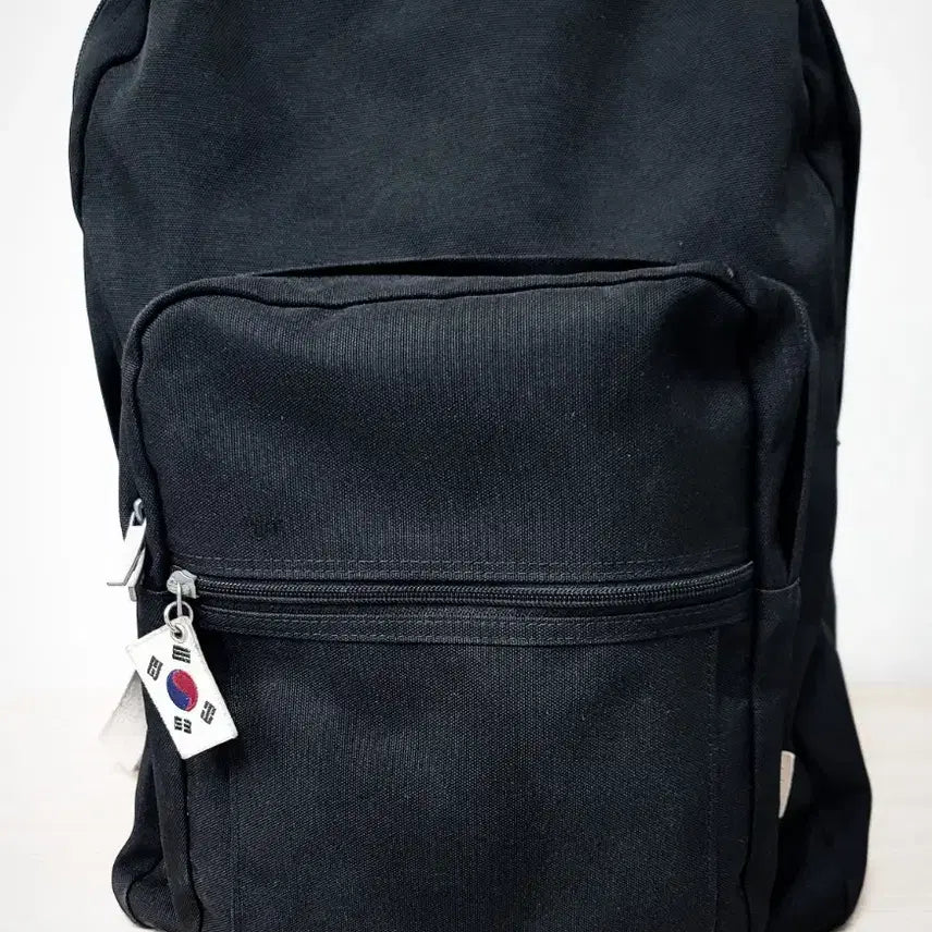 [BUNJANG] Bebulian Black Backpack Taegeukgi Keyring / 부빌리안 블랙백팩 태극기 키링