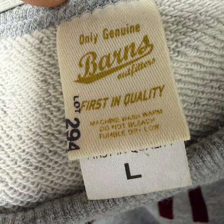 [BUNJANG] Barns Outfitters Grey Sweatshirt L Size / Barns Outfitters 회색 맨투맨 티셔츠 L 사이즈