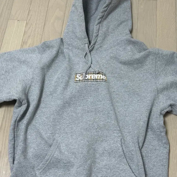 [BUNJANG] Supreme Burberry Hoodie 22SS / 슈프림 버버리 후드 22ss