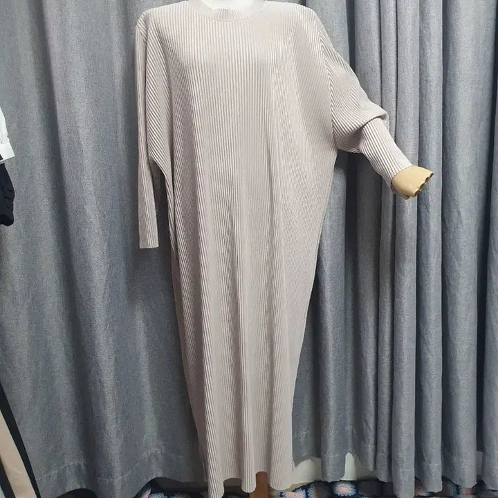 [BUNJANG] Pleated Maxi Dress / 플리츠 고급 맥시 원피스
