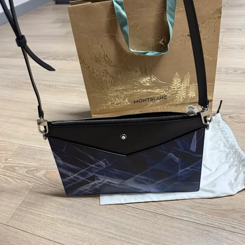 [BUNJANG] Montblanc Authentic Leather Clutch Bag Crossbody / 몽블랑 정품 클러치백 (크로스백 가능)