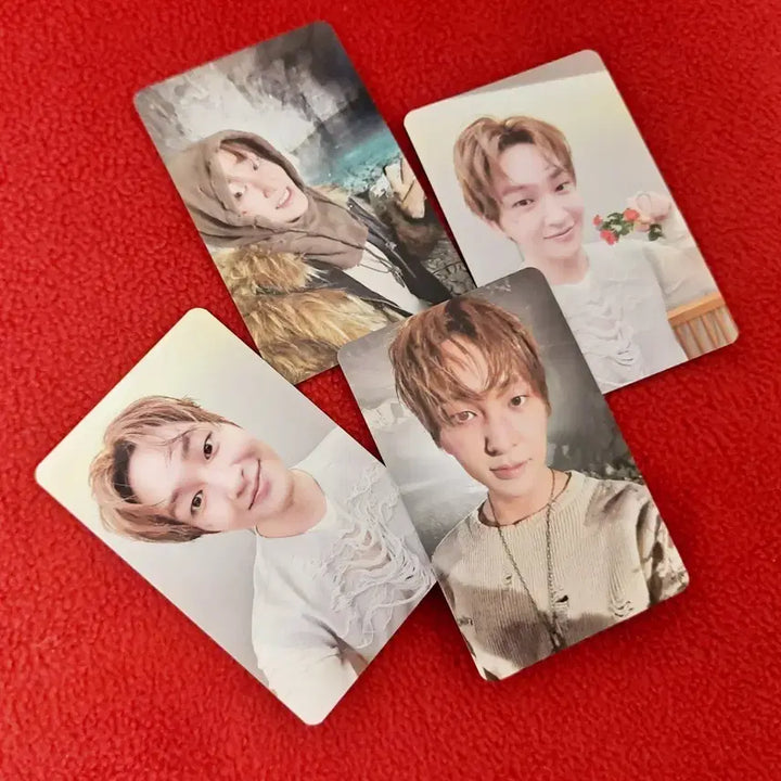 [BUNJANG] SHINee Onew "Tough Love" Photobook Ver. Photocard Set (4 Types) / 온유 터프러브 포켓북ver 포카 총 4종 set