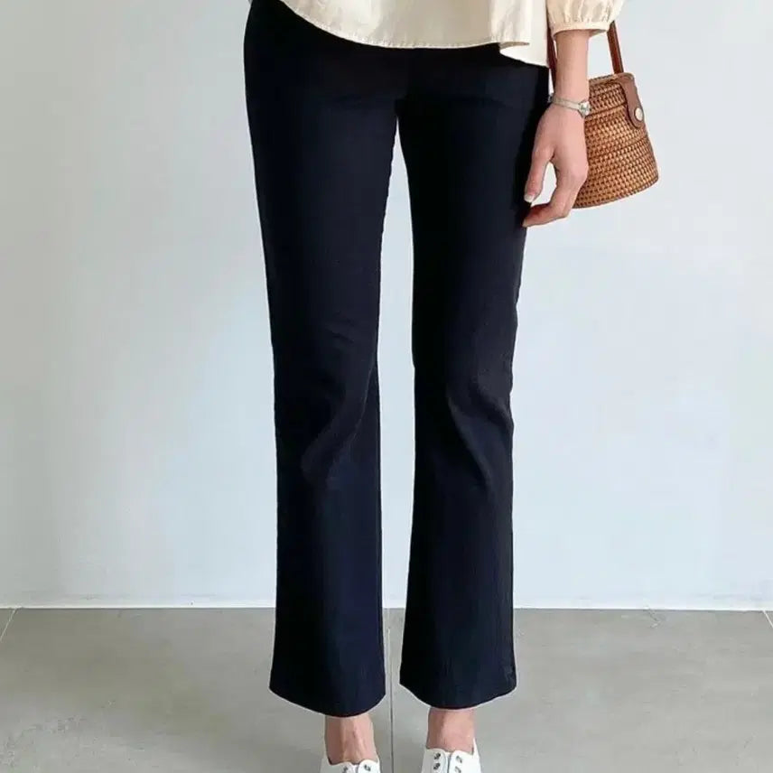 [BUNJANG] Black Cotton Semi Bootcut Pants / 블랙 코튼 세미 부츠컷 바지