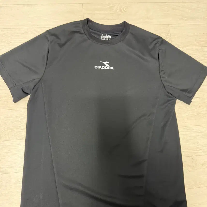 [BUNJANG] Diadora Coolcore Active Short-Sleeve T-Shirt / 디아도라 쿨코어 액티브 반팔