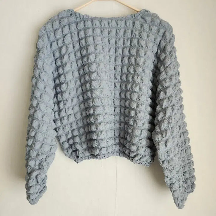 [BUNJANG] Wave Embossed Cropped Blouse / 물결 엠보 크롭 블라우스