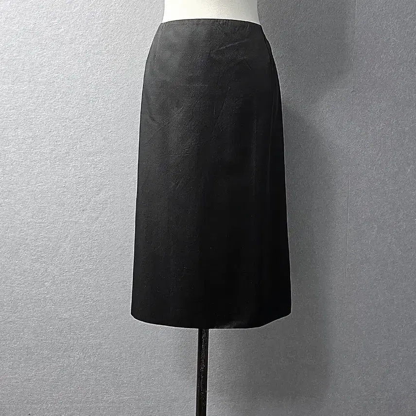 [BUNJANG] PRADA Wool Silk Back Slit Skirt Black / PRADA프라다 울/ 실크 백슬릿 스커트 /아카이브