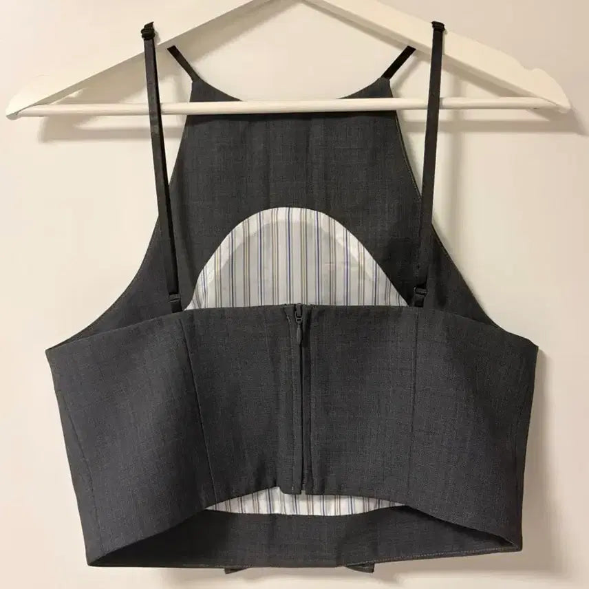 [BUNJANG] ChouchouTong Ruffled Pleat Halter Top Size 10 / 슈슈통 러플 플리츠 홀터 탑
