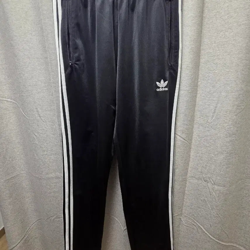 [BUNJANG] Adidas Firebird Track Pants Black Size M / 아디다스 파이어버드 하의 검은색 M사이즈